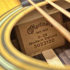Martin 【試奏動画あり】D-28 Modern Deluxe #3023120【芯立つ低音と艶やかな高音】【当店限定特典付き】【送料当社負担】【池袋店在庫品】_17