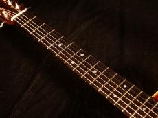 Martin HD-28 Employee Model Ambertone(Shade Top)【世界で1本のエンプロイモデル 戦前仕様の先駆けとなった貴重なモデルです! 明瞭なクリアな美しい音色を堪能いただけます! 】解説試奏動画御覧ください。_9