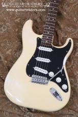 Fender 1976 Stratocaster "Olympic White Finish with Rosewood Fingerboard"_3