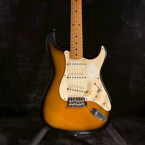 Fender Japan ST-57 2TS Oシリアル 97-00年製【3.48kg】