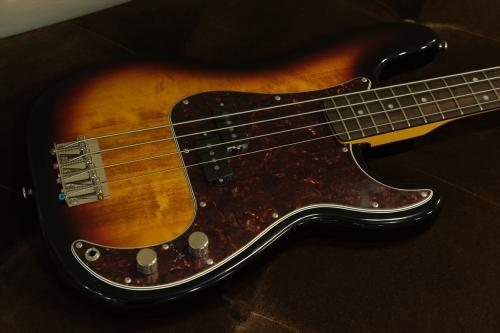 Squier Classic Vibe '60s Precision Bass / 3-Color Sunburst