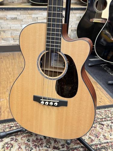 Martin 000C JR-10E Bass 【2025年製】