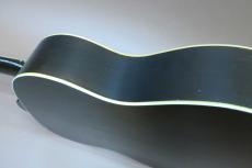 Gibson LG-2 / Spruce Top・Mahogany Side and Back・Jacaranda Fingerboard・Tapered Head・Mahogany Neck・Tortoise Color Small Pick Guard・Rectangular Bridge・Scalloped X Bracing【With Chipboard Case】1950年代製_4