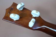 ASTURIAS Concert Koa / Gold Friction Peg・Solid One-Piece Hawaiian-Koa Top・Solid Hawaiian Koa Side・Solid One-Piece Hawaiian-Koa Back・Mahogany Neck・Rosewood Fingerboard and Bridge【With  KC Hard Case】 199_10