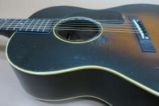 Gibson LG-2 / Spruce Top・Mahogany Side and Back・Jacaranda Fingerboard・Tapered Head・Mahogany Neck・Tortoise Color Small Pick Guard・Rectangular Bridge・Scalloped X Bracing【With Chipboard Case】1950年代製_12