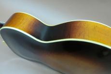 Gibson L-5 pre-war / Carved Spruce Top・Flame Maple Side and Carved Flame Maple Back・Script Logo・Grover Peg・Flower pot Inlay and Block Pear inlay・Ebony fingerboard・Flame Maple Neck・DeArmond Model 1000_4