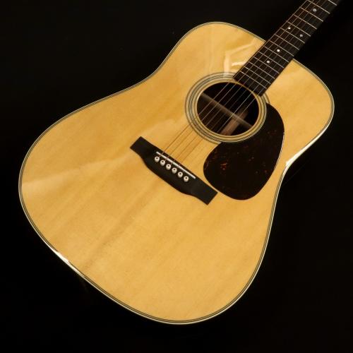 Martin D-28 Standard