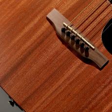 Martin 【特典あり!】000 Jr E Sapele #3018469【ちょうどいいサイズ!】【48回無金利分割】【クロサワ本店】_4