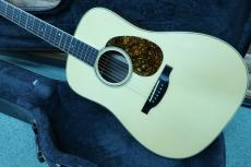 Bourgeois D-150 Custom Adirondack・Brazilian Rosewood / Waverly 4060G Peg・Solid Adirondack Spruce Top・Solid Brazilian Rosewood Side and Back・Abalone Rosette・Grained Ivoroid Binding・Ebony Fingerboard and Bridge_2