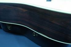 Bourgeois D-150 Custom Adirondack・Brazilian Rosewood / Waverly 4060G Peg・Solid Adirondack Spruce Top・Solid Brazilian Rosewood Side and Back・Abalone Rosette・Grained Ivoroid Binding・Ebony Fingerboard and Bridge_3