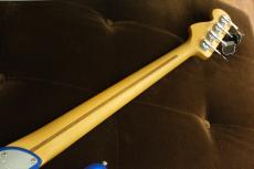 Fender American Ultra II Jazz Bass / Noble Blue_4