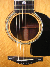 YAMAHA LL-TAKA  Limited / Bear Claw Spruce Top・Indian Rosewood Side and Back・Abalone Parfling【With Original Case】2011年製　_7