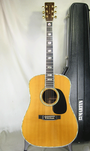 Martin D-45 / Vertical Logo・Grover U.S.A Gold Peg・Solid Abalone Inlay・Solid Spruce Top・Solid Rosewood Side and Back【With Original Hard Case 】1979年製