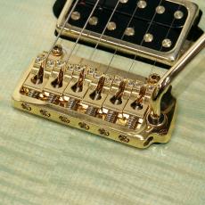 Valenti Guitars Nebula Carved, Ice Blue(Dark Burst)_7