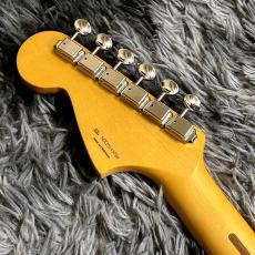 Fender Player II Mustang, Maple Fingerboard, 3-Color Sunburst【特価】_6