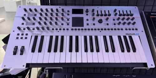 Roland GAIA 2 37鍵盤 シンセサイザー ウェーブテーブル バーチャルアナログエンジン搭載【ローランド】