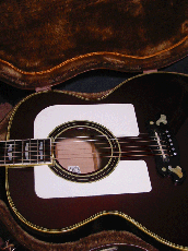YAMAHA L-52 Custom / Mother of Pearl Inlay・Solid Spruce Top・Solid Maple Side and Back・Double White Guard・Original Tune・O・Matic Bridge 【With Original Hard Case】 1975年製_8