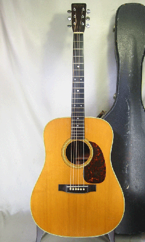 Martin D-28 / P.A.T Grover Peg・Solid Spruce Top・Solid Jacaranda Side and Back・Ebony Fingerboard & Bridge・Long Saddle・Tortoise Pick guard【With Original Hard Case】1961年製