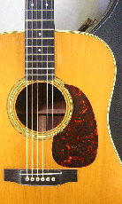 Martin D-28 / P.A.T Grover Peg・Solid Spruce Top・Solid Jacaranda Side and Back・Ebony Fingerboard & Bridge・Long Saddle・Tortoise Pick guard【With Original Hard Case】1961年製_2