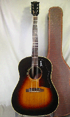 Gibson J-45TBS / Tobacco Sunburst・Large Pick guard・Pick guard Logo・Jacaranda Fingerboard・ 2-Ring Rosette・Adjustable Saddle 【With Chipboard Case】　1968年製