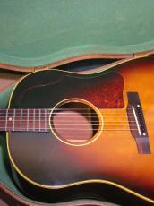 Gibson J-45 / Wide Neck : 43mm・Spruce Top・Mahogany Side and Back・Large Pick-guard・Jacaranda Fingerboard & Top Belly Bridge・Normal  Saddle・ 【With Gibson Vintage Hard Case】 1957年製_8
