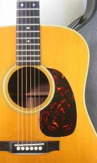 Martin D-28 / Original P.A.T Grover Peg・Solid Spruce Top・Solid Jacaranda Side and Back・Ebony Fingerboard & Bridge・Tortoise Original Pick-guard【With Martin Case】1966年製_2
