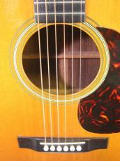 Martin D-28 / Original P.A.T Grover Peg・Solid Spruce Top・Solid Jacaranda Side and Back・Ebony Fingerboard & Bridge・Tortoise Original Pick-guard【With Martin Case】1966年製_7