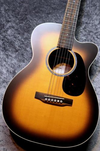 Martin 【動画】000C Jr E Walnut Burst #3043371 【ジュニアシリーズ新製品】【現物写真】【池袋店在庫品】