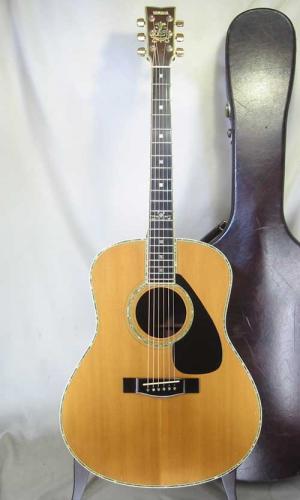 YAMAHA L-55 Custom / Flagship Model・　L-Head Inlay・Head and Body Trim and Rosette Solid Abalone・Solid Ezo Spruce Top・Solid Brazilian Rosewood Side and Back 【With Yamaha Custom Case】1981年製
