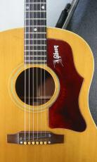 Gibson J-50 / Pick-guard Logo・Jacaranda Fingerboard & Upper Belly Bridge・Adjustable Saddle・Spruce Top・Mahogany Side and Back・Neck Width at Nut 40mm【With  Hard Case】1968年製_2