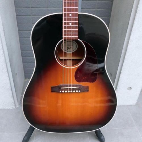 Gibson J-45 Standard