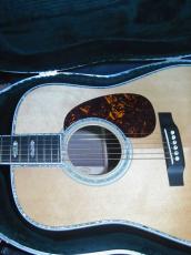 Martin D-45 / Vertical Logo・Abalone Trim Top and Side and Back and Rosette・Solid Spruce Top・Solid Rosewood Side and Back・All Original Condition 【With Original Hard Case】   2015年製_8