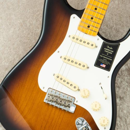 Fender American Vintage II 1957 Stratocaster -2-Color Sunburst-【3.49kg】【ギグバッグプレゼント】