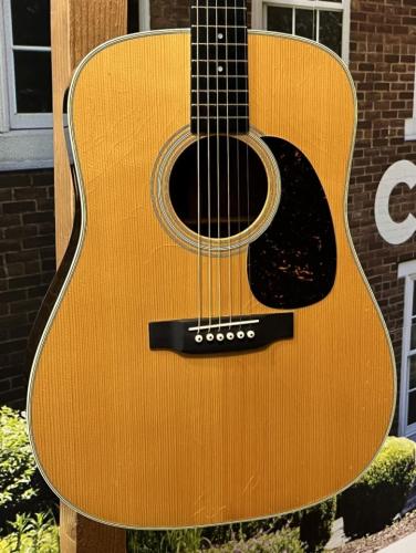 Martin 【日本総本店】【希少なブラジリアンローズウッド】D-28 Brazil【48回無金利分割可能】