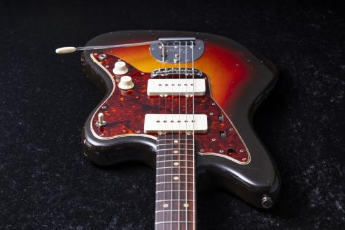 Fender 1961 Jazzmaster / 3Tone Sunburst 【ハカランダ指板】【3.64kg】