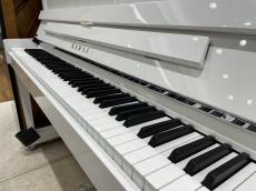KAWAI K-114SX　WHP【新品818,000円(税込)の所、展示品限定で735,900(税込)!】白鏡面仕上げ　アップライトピアノ_4