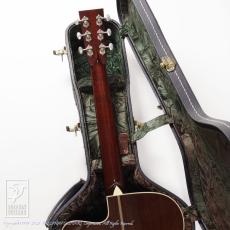 Collings OM-2H Cutaway_9