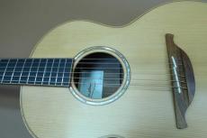 Lowden S-35 / S-Series Body・Solid Adirondack Spruce Top・Solid Indian Rosewood Side and Back・Mahogany and Rosewood Walnut 5P Neck・ Ebony Fingerboard・Rosewood Bridge・Scale Length 630mm【With Original Hard Case】_11