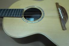 Lowden S-35 / S-Series Body・Solid Adirondack Spruce Top・Solid Indian Rosewood Side and Back・Mahogany and Rosewood Walnut 5P Neck・ Ebony Fingerboard・Rosewood Bridge・Scale Length 630mm【With Original Hard Case】_12