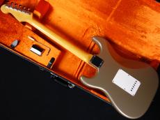 Fender American Vintage II 1965 Stratocaster Shoreline Gold_7