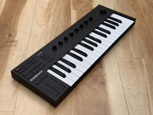 NATIVE INSTRUMENTS KOMPKETE KONTROL M32