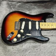 Fender Vintera II '70s Stratocaster MN 3-Color Sunburst_6