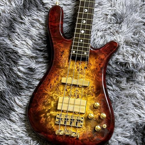 Warwick Custom Shop MasterBuilt Streamer Stage II 4-String 2025 Limited Edition Bleached Honey Sunset Burst