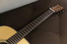 Martin OOO-28 Standard_3