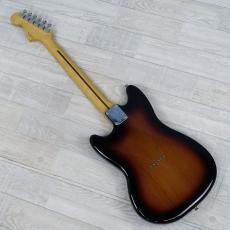 Fender Player II Mustang 3-Color Sunburst_6