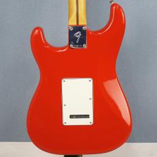 Fender Player II Stratocaster Coral Red_2
