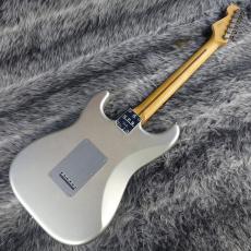 Fender H.E.R. Stratocaster Chrome Glow【新生活応援フェア!】_9
