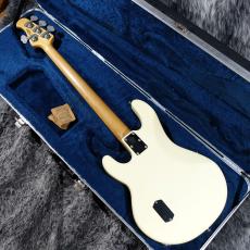 MUSIC MAN StingRay 3EQ White_6