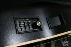 Ovation N769 Nakao Custom Legend Japan Limited 1994_9