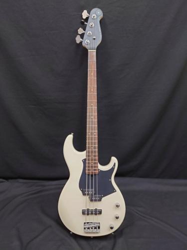 YAMAHA BB234ビンテージホワイト